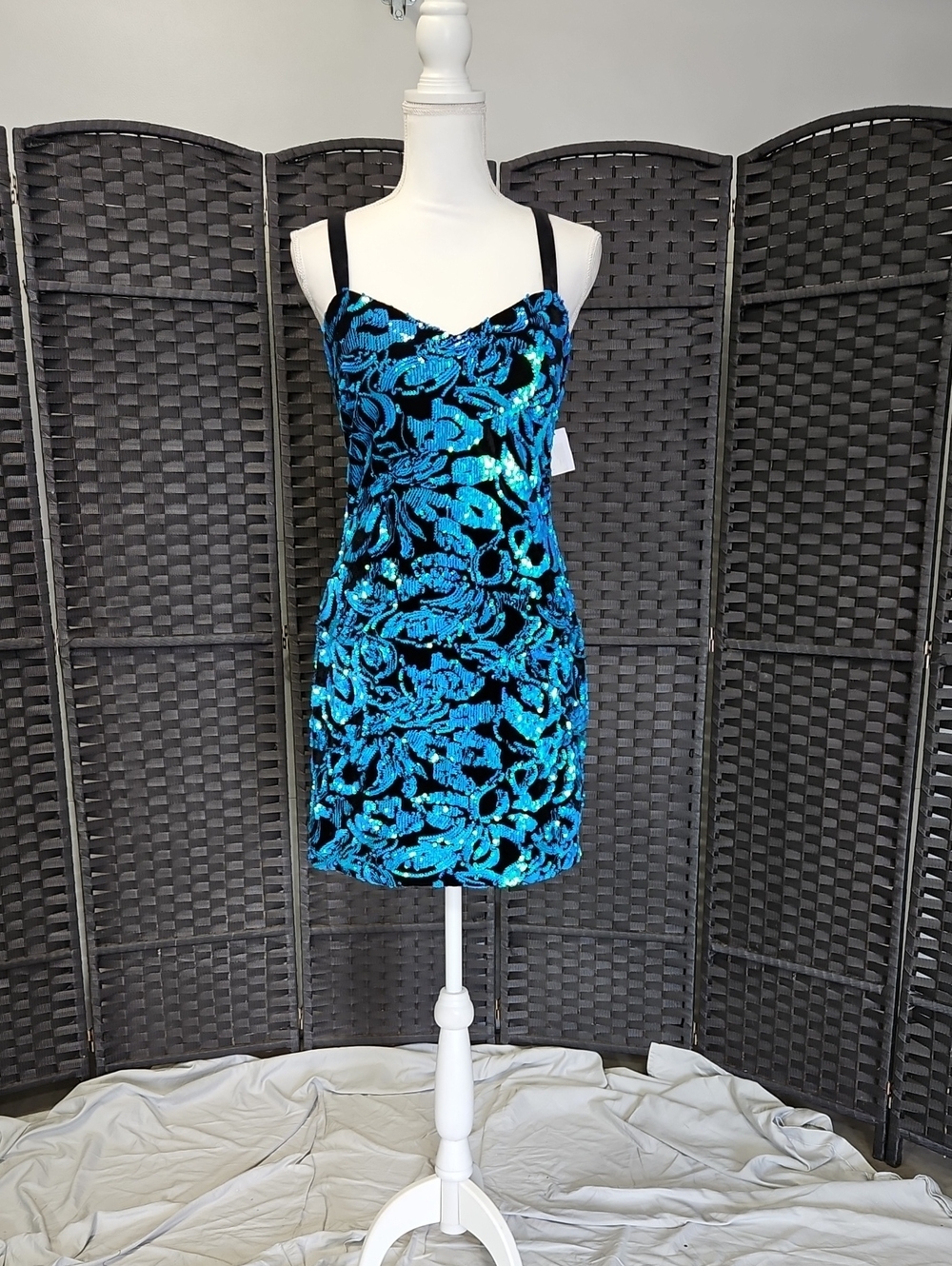 Size 11 caribean blue sequin/velvet fitted mini sheath dress by Blondie Nite NWT